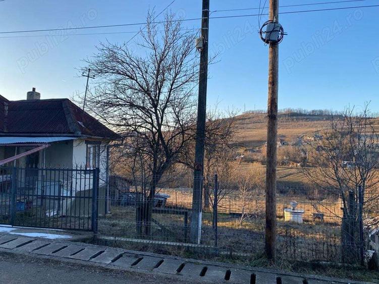 Vand casa si teren in comuna Bor?a, jud. Cluj - 2