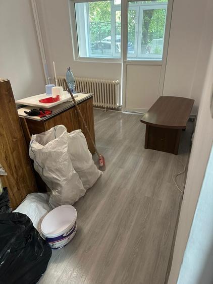 Vand apartament 3 camere decomandat - 8