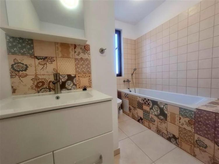 Prima inchiriere! Rezidenta cocheta, cu gradina, curte, garaj, Sanpetru - 7