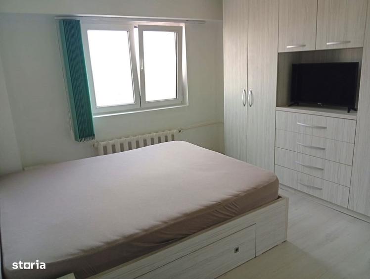 Apartament 2 camere de vanzare in zona Intim - 1