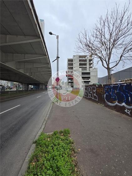 Basarab | Cladire mixta | 5.790 mp | structura finalizata | Ideal investitie | 6,35 mil - 5