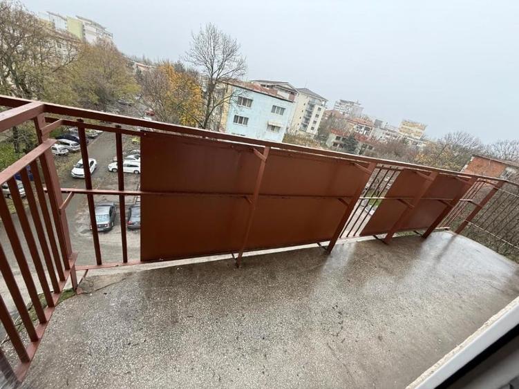 Garsonieră semidecomandată în Brazda lui Novac