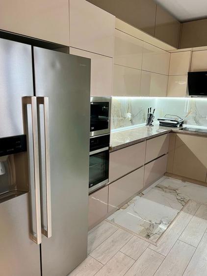 Vand ap. 3 camere, decomandat, zona ultracentrala - 2