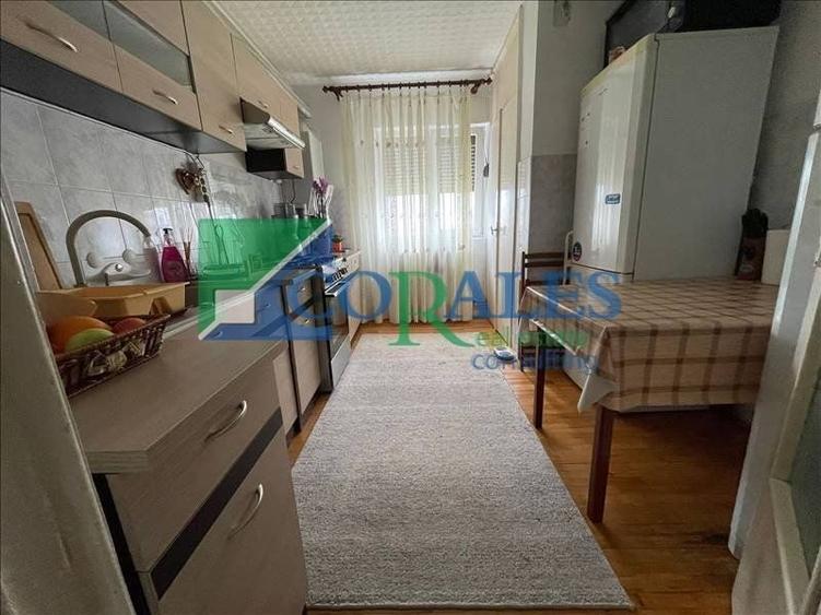 Soarelui. Centrala proprie. 2 camere. - 3