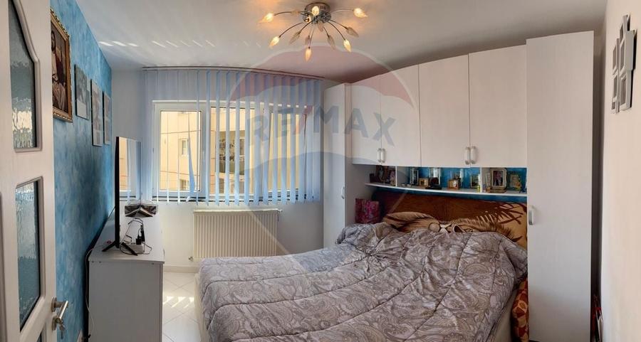 Apartament cu 4 camere de vânzare în zona Ultracentral - 6