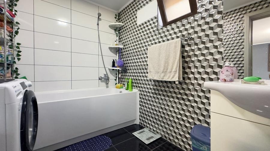 Vila P+M cu 5 camere si garaj in Valu lui Traian- mobilata si utilata - 9