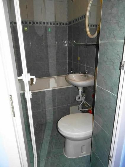 Garsonieră decomandată în Iosia