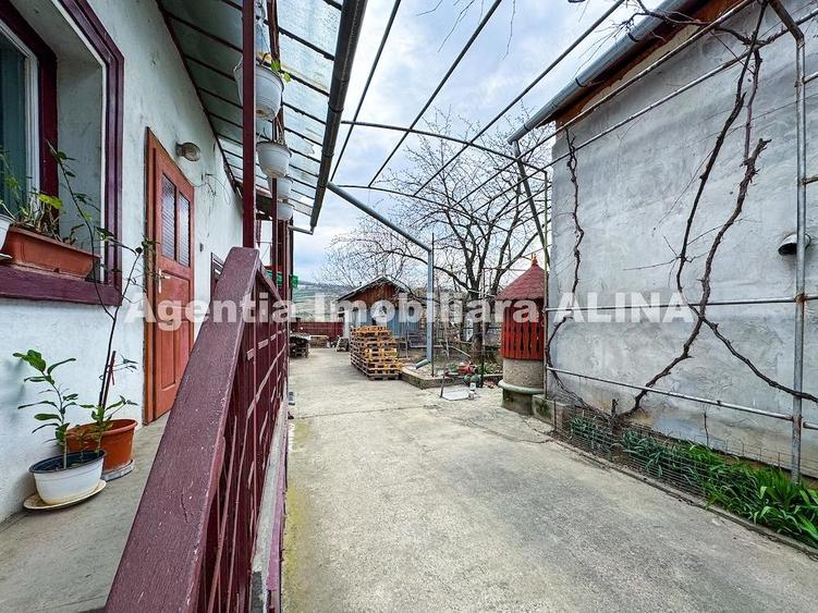 Casa si teren 2086 mp, in Satul Soimus din Comuna Soimus, Jud. Hunedoara, zona centrala. - 2