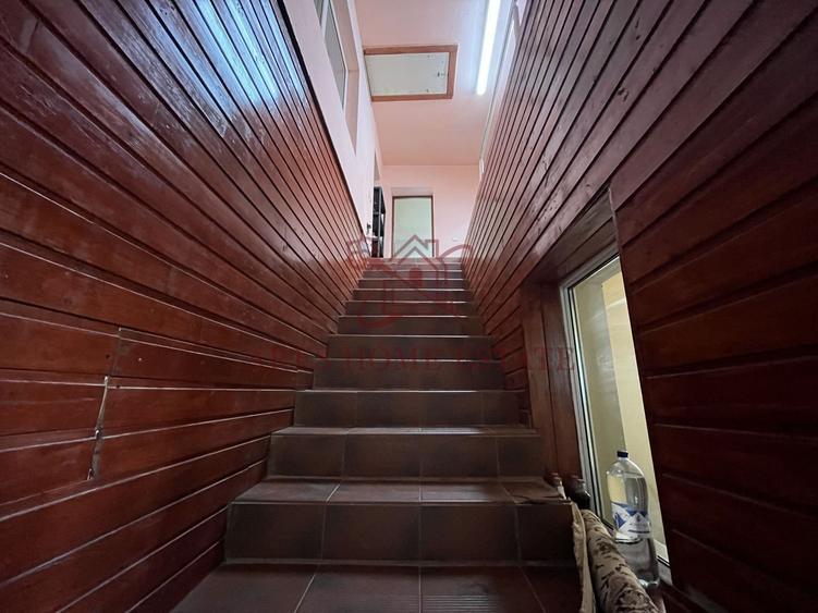 Casă individuală P+1+pod, pe piloni cu panouri solare - 12