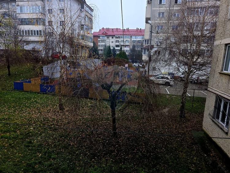 Apartament cu 4 camere de vânzare în zona Calea Romanului - 38