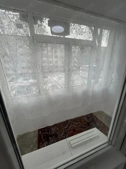 De inchiriat apartament cu 2 camere, etajul 1, recent renovat, 300 euro luna - 2