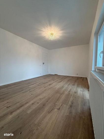 Apartament de vanzare - etaj 1 - 8