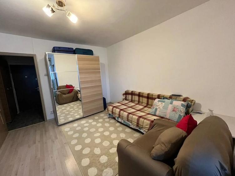 GARSONIERA - TITAN - PIATA MINIS - 2