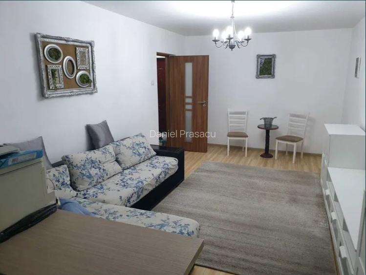 Apartament cu 4 camere decomandat, mobilat în Drumul Taberei