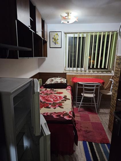 De inchiriat garsoniera