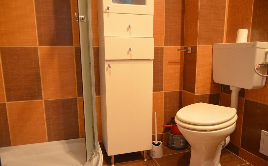 Busteni-Apartament cu trei camere,mobilat si utilat - 11