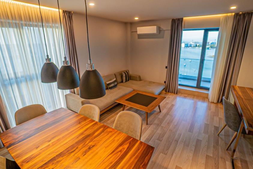 VÂNZARE APARTAMENT 4 CAMERE – VEDERE CĂTRE LAC-LOC DE PARCARE - 10