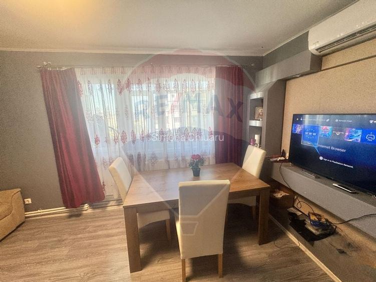 Apartament cu 3 camere de vanzare - Narcisa