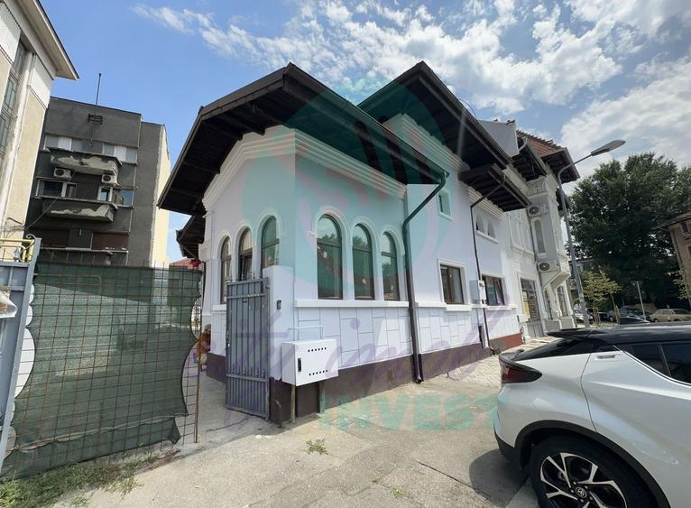 Casă individuală cu 4 camere cu Canalizare în Dacia
