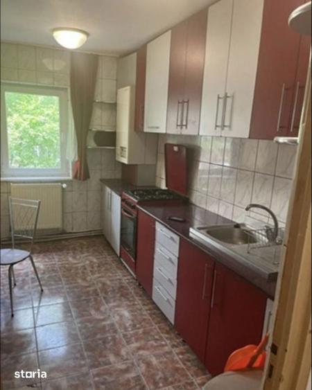 Apartament cu 4 camere în Zorilor