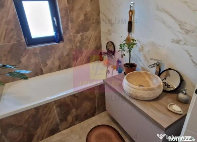 Casă cu 4 camere cu Teren 500 Mp în Gulia