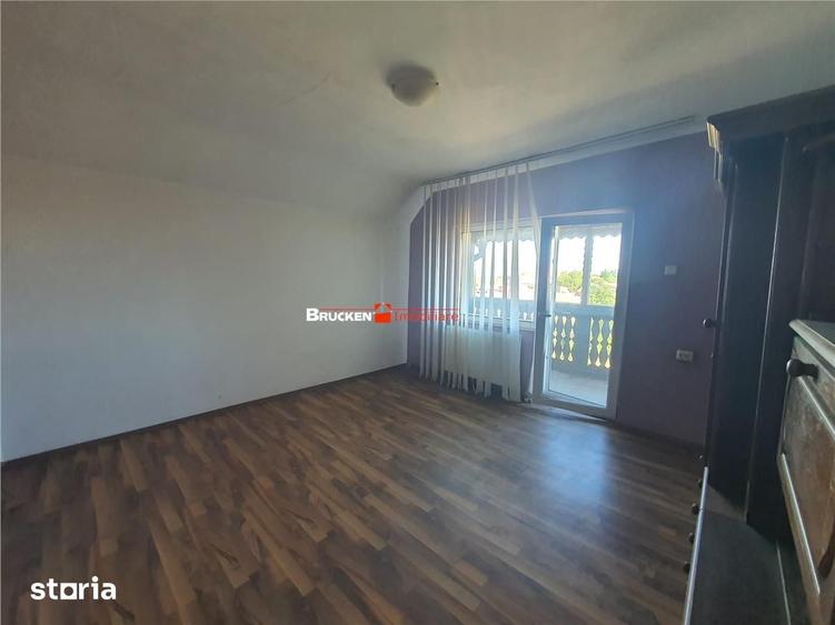 Casă cu 5 camere cu Teren 1463 Mp în Tăut