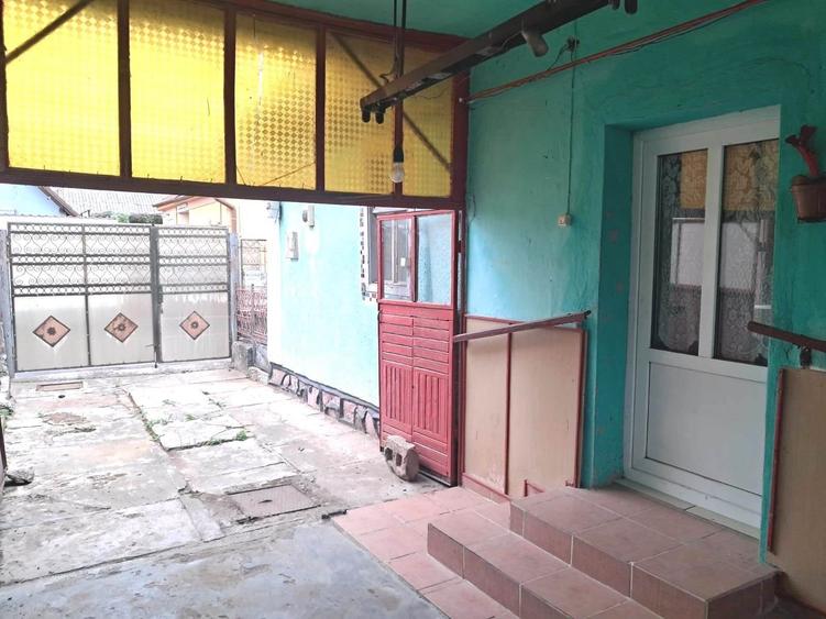 Casă individuală cu 2 camere cu Canalizare în Nord-Vest