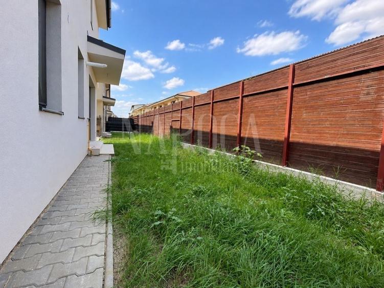 Casă individuală cu 4 camere cu Canalizare în Florești
