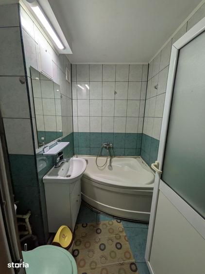 Apartament cu 2 camere semidecomandat în Calea București