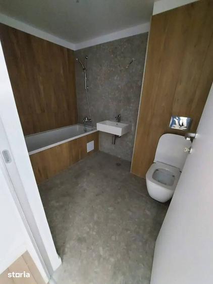 Apartament cu 3 camere decomandat în 13 Septembrie