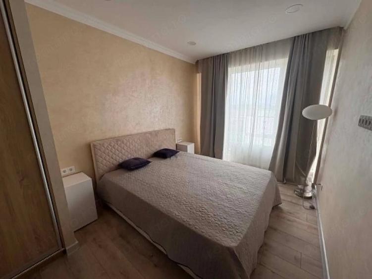 Apartament cu 2 camere decomandat în Eroii Revoluției