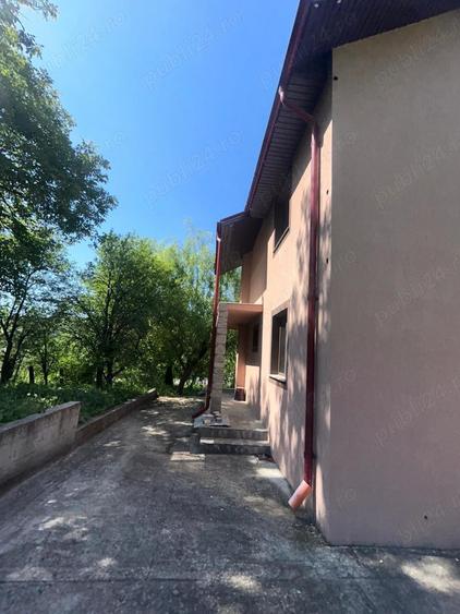 Casă în Dumitrești