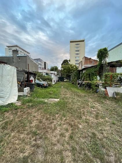 Teren Construcții intravilan de 1361 mp, în Titulescu