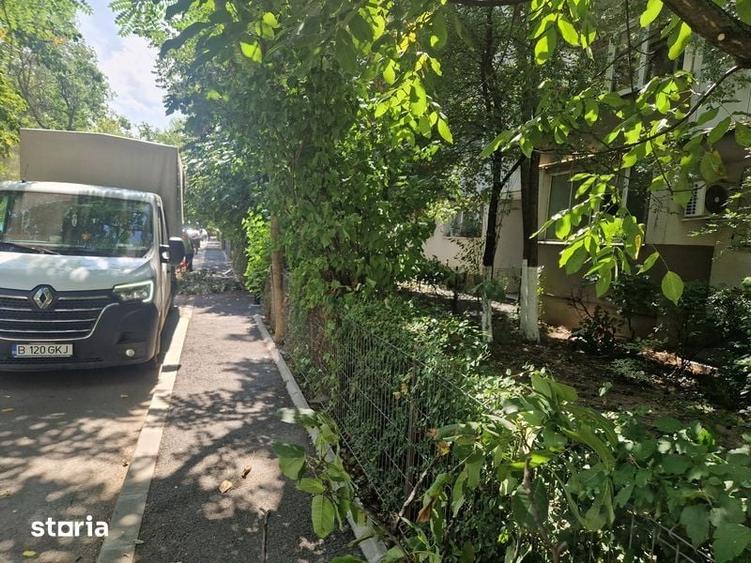 Garsonieră decomandată în Central