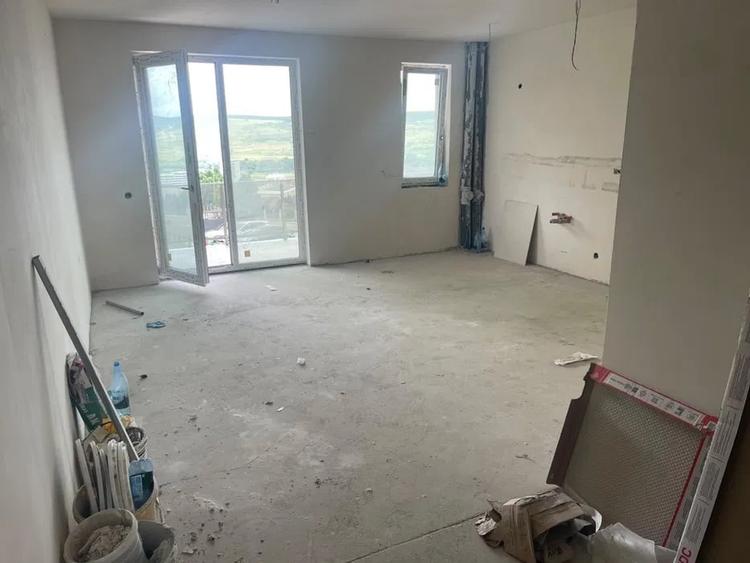 Apartament cu 3 camere semidecomandat în Mănăștur