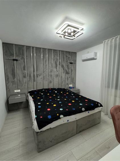 Apartament cu 2 camere semidecomandat în 1 Mai