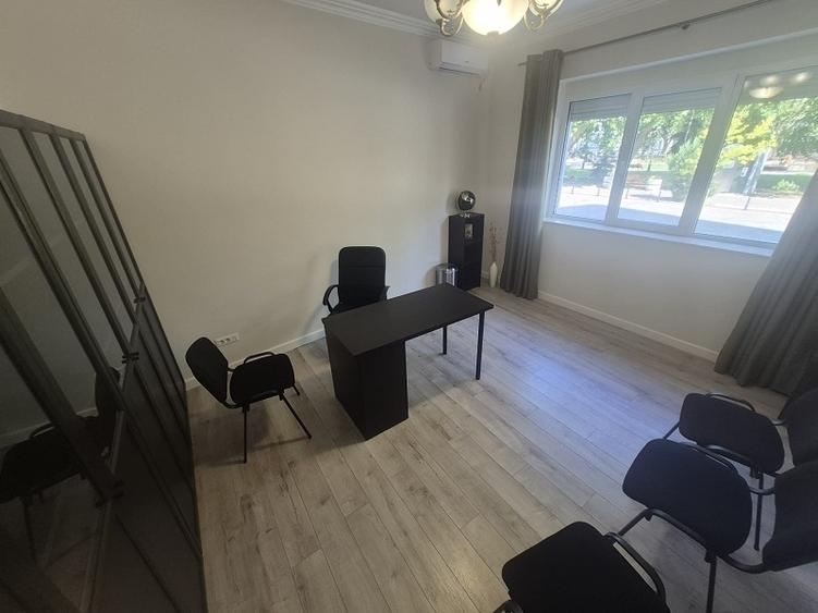 Apartament cu 4 camere decomandat în Semicentral
