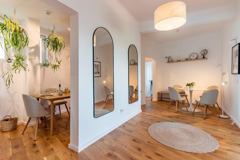 Penthouse cu 4 camere semidecomandat, mobilat în Cișmigiu