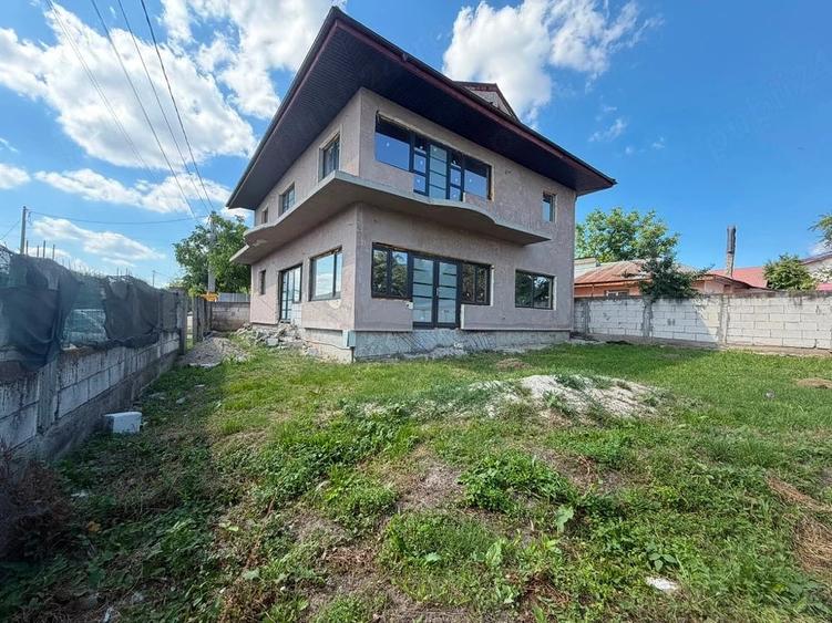 Casă cu Teren 300 Mp în Șindrilița