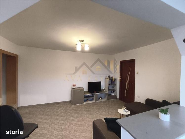 Apartament cu 3 camere semidecomandat în Cetății