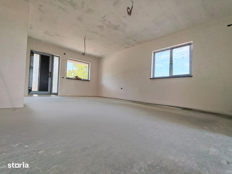 Casă cu 3 camere cu Teren 250 Mp în Agigea