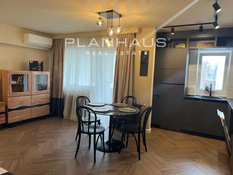 Vanzare apartament 2 camere ,B-dul Traian zona Pizza Plus - 1