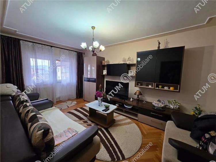 Apartament cu 3 camere decomandate 2 balcoane zona Terezian Sibiu - 1