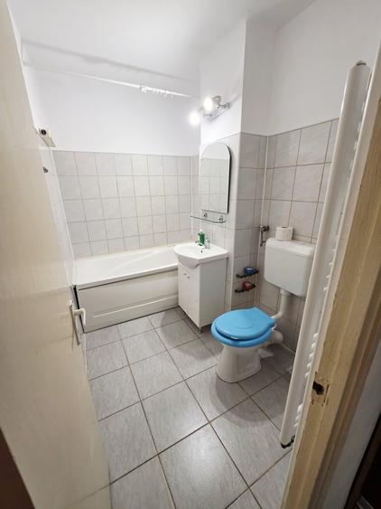 Apartament 2 camere decomandat, mobilat si utilat, zona 9 Mai - 8