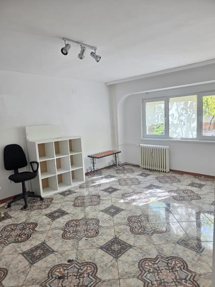 Unirii Rond Alba Iulia ,Matei Basarb stradal , pt locuit sau birou - 2