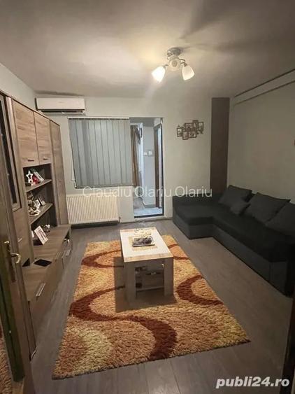 Garsoniera de vanzare-Tractorul Brasov