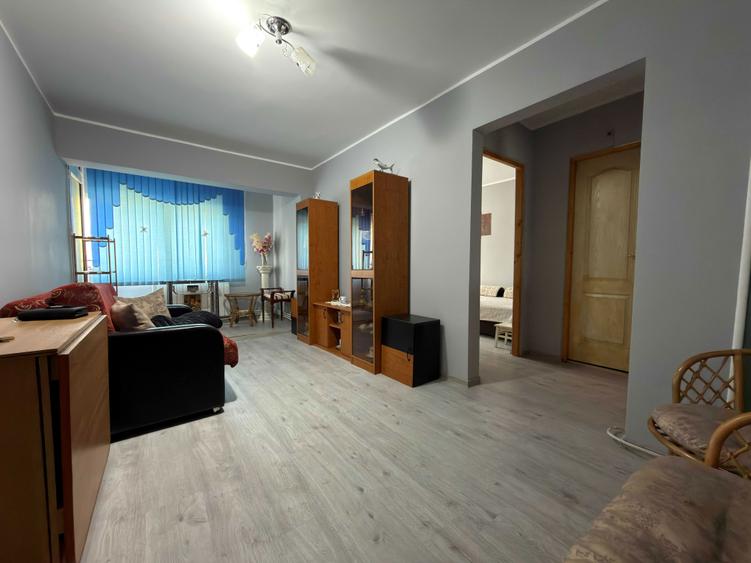 Apartament de Vanzare - 3