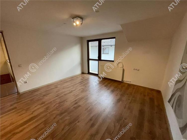 Casa 6 camere decomandate curte 130 mp in Selimbar - 11