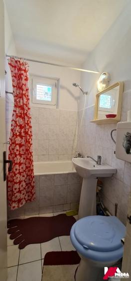 Inchiriez apartament 3 camere,situat pe B-dul Mihai Viteazu, et.3 - 10