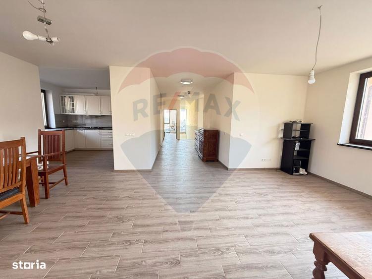 De vanzare Casa noua cu 4 camere, teren 1190 mp Cartier Podgoria - 13